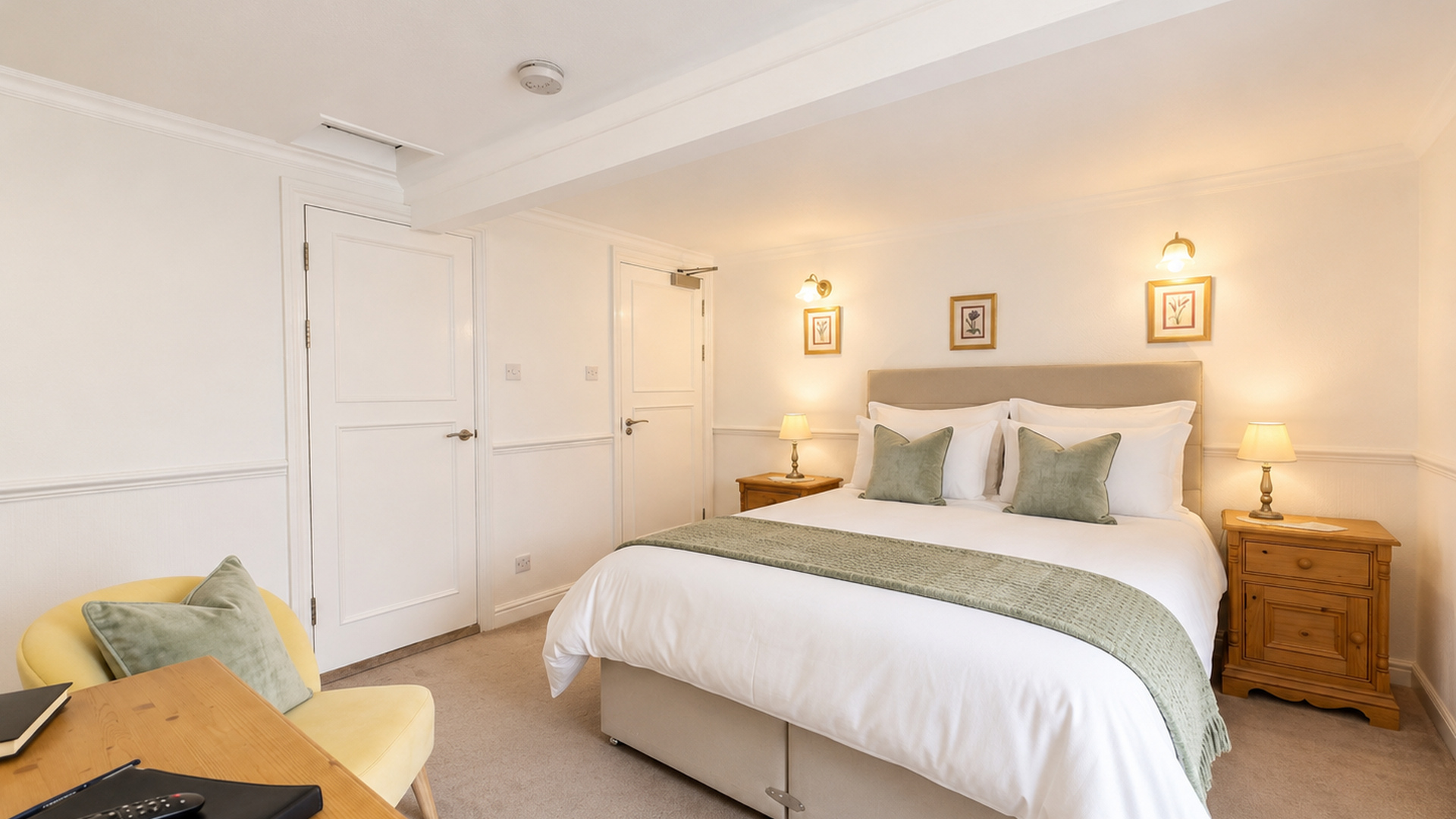 Dales Suite king bedroom wide view